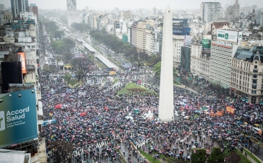 Argentina: mulheres realizam paralisação nacional contra feminicídio