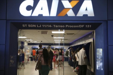 Caixa suspende linha de crédito imobiliário com recursos do FGTS