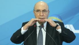 Meirelles: governo não cogita dividir temas da Previdência para votação