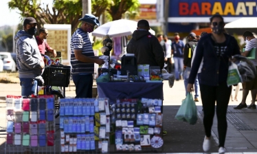 Cerca de 1 milhão de pessoas voltou a procurar emprego, diz IBGE