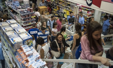 Inflação continua impactando mais as famílias pobres, diz Ipea