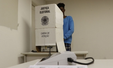 Eleições: Posso votar no 2º turno se faltei ao primeiro?