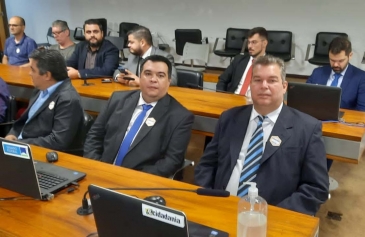 Secoc/RS participa de audiência em Brasília sobre PL que regulamenta direitos dos trabalhadores em cooperativas