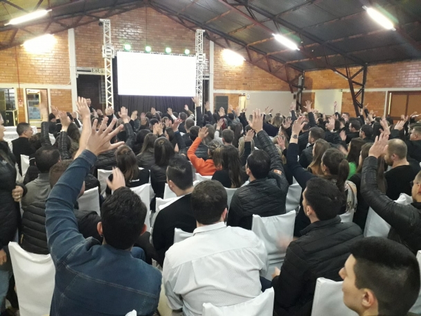 Campanha Salarial 2023: 200 trabalhadores participam da assembleia em Santa Rosa