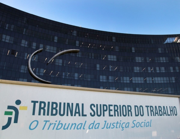 Supermercado é condenado por dispensar encarregada com transtorno afetivo bipolar